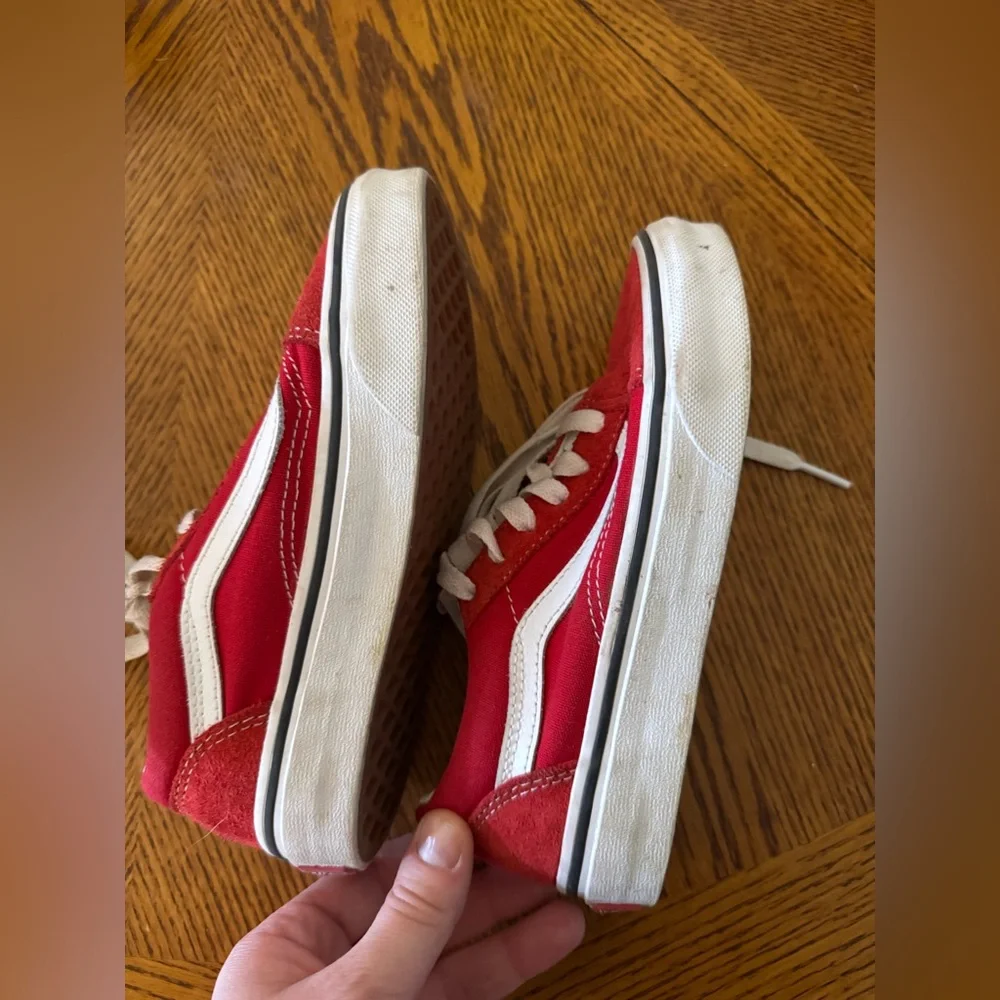 VANS - Picture 3 of 3